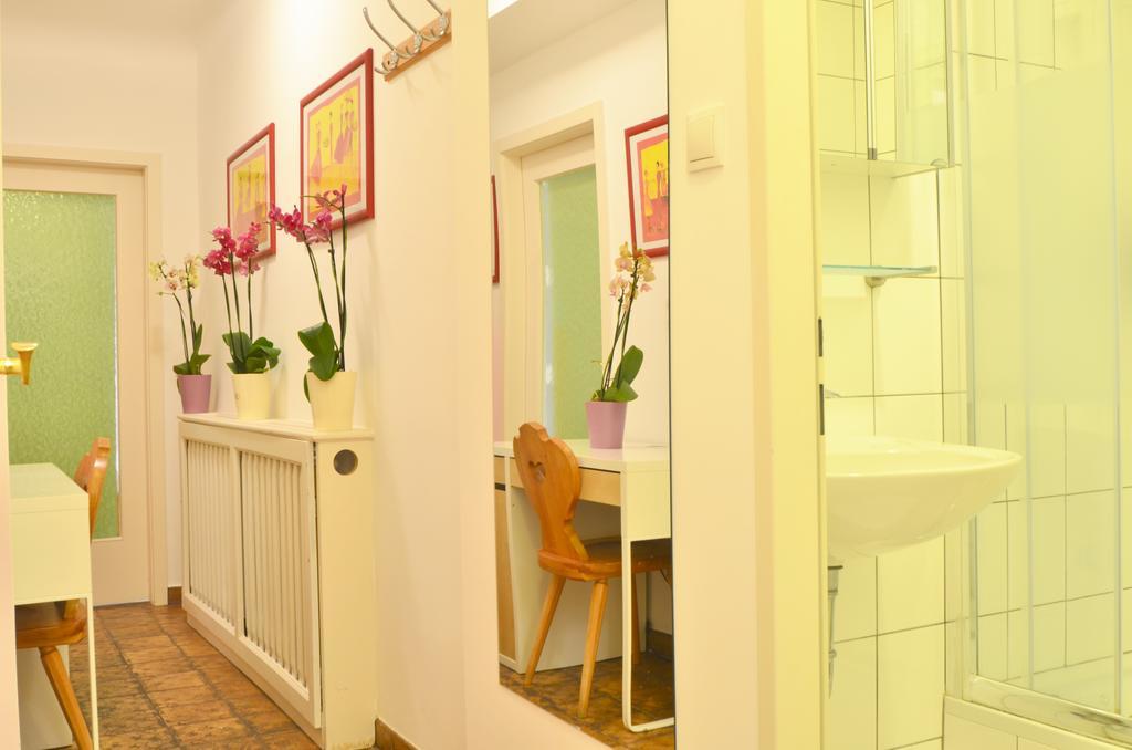 Ajo Central Vienna Room photo